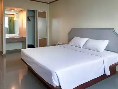 J Two S Pratunam (SHA Certified) - 100