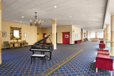 Ventura Beach Marriott - 2