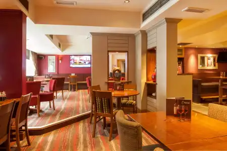 Premier Inn London Tower Bridge - 21