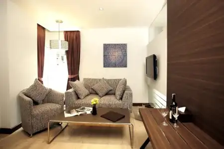 Sukhumvit Suites - 91
