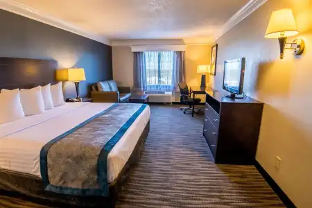 Best Western Augusta West - 3
