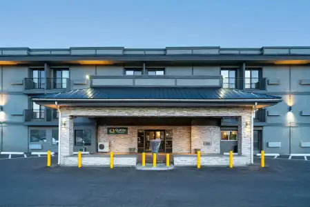 Quality Inn & Suites - 30