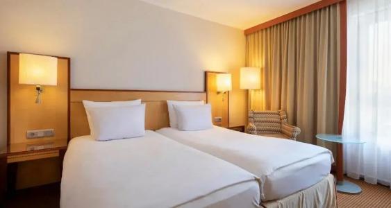 The Q - Quadro City - 82