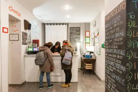 Tomato Backpackers - 21