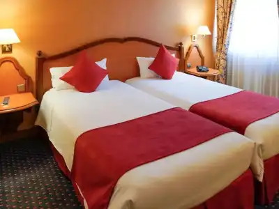 Hôtel Mercure - 106
