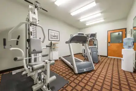 Quality Inn & Suites Fort Worth North - Haltom City - 13