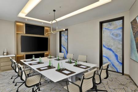 Holiday Inn Dubai Business Bay - 41