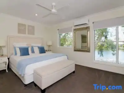 Noosa Entrance Waterfront Resort - 164