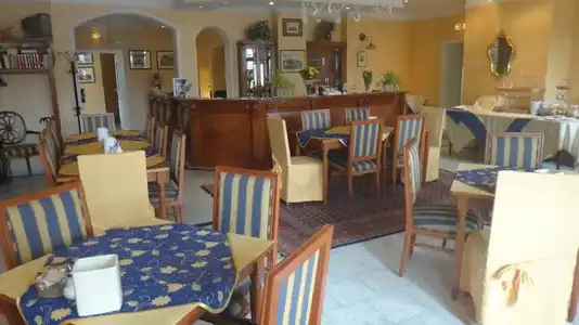 am Bayrischen Platz - 13