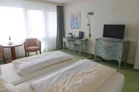 Sure by Best Western Rhoen Garden - 77