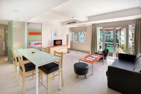 HARRIS & Residence Riverview Kuta Bali - 11