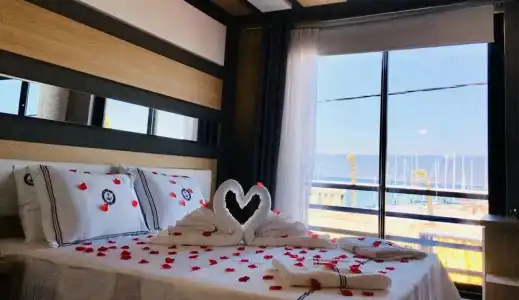 Burhaniye Marina Boutique - 55