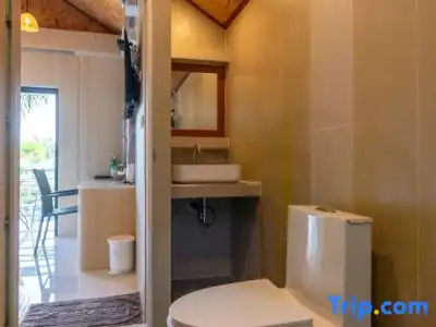 The Neenlawat Riverside Resort & Spa - 102