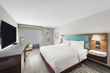 Hampton Inn by Hilton Los Angeles Airport - 42
