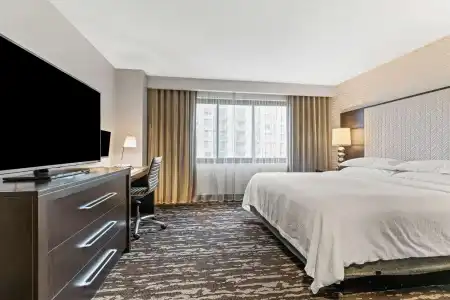 Embassy Suites by Hilton Crystal City National Airport - 61
