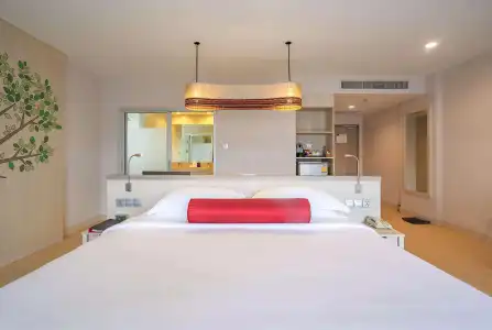Ramada by Wyndham Phuket Deevana - 2