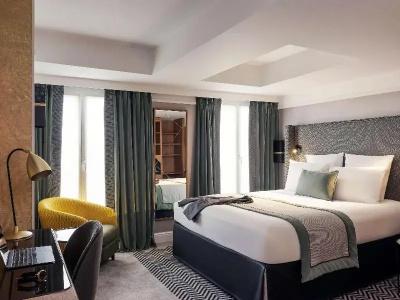 Mercure - 34