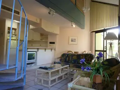 Ocean Breeze Resort - 11