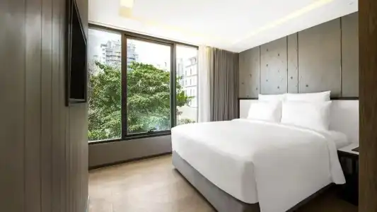 Novotel Suites Bangkok Sukhumvit 34 - 76