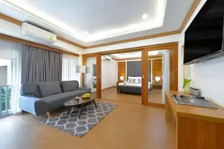 The Beverly Pattaya - 48