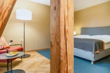 Alma - Boutique hideaway by the lake with rooftop and ladies-only wellness - 58