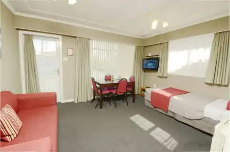 Tower Lodge Motel - 23