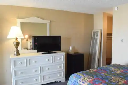 Imperial Motel - 11
