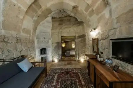 Sarnich Cave Suites - 120