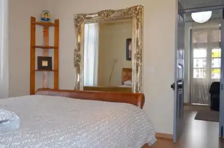 St. Lazaros House - 21