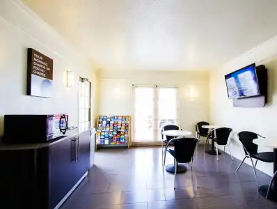Motel 6 Austin, TX - Midtown - 6