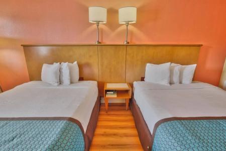 Seashire Inn & Suites - 5