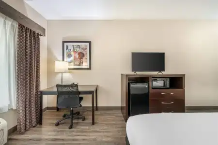 Best Western Plus Eastgate Inn & Suites - 50