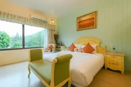 Swiss Valley Hip Resort - 123