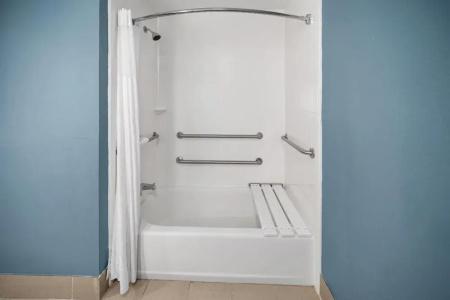 Wingate by Wyndham College Station South - 101