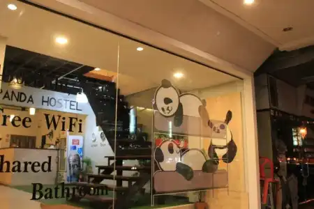 Mad Panda Hostel - 19