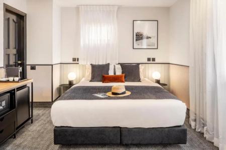 Hilton - 11