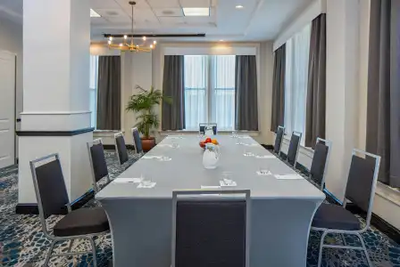 Hilton Garden Inn Jackson Downtown - 31