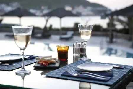 Porto Kea Suites by Sandglass - 13