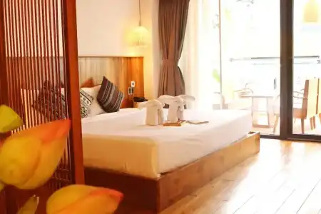 Duc Vuong Saigon - Bui Vien - 211