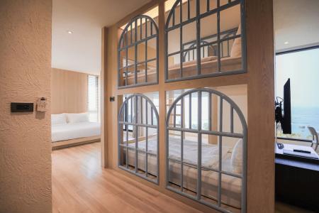 Balcony Seaside Sriracha & Serviced Apartments (SHA Extra Plus) - 52