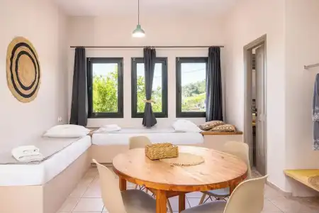 Nisea Samos - 92