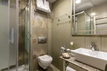 Amira Istanbul - 22