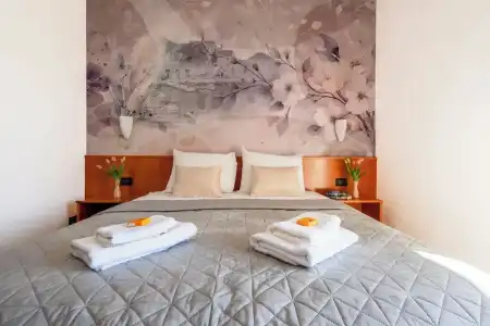 Newly Renovated Kastil - 23