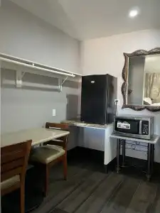 Crown Motel - 23