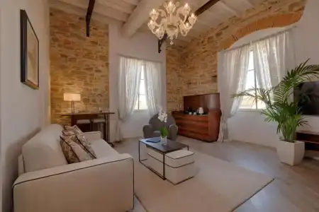 Donati Luxury Tower Suites - 40