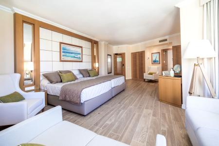 PortAventura - Includes unlimited access PortAventura Park & 1 access Ferrari Land - 3