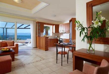 Avantis Suites - 65