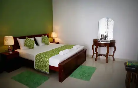 Romance Hills - 2