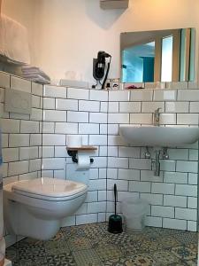 SmartMystique Self Check-IN - 65