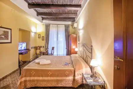 Alloggio dei Vassalli, In the Heart of the Historic Center - 71